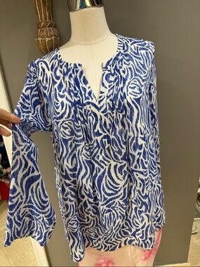 Vineyard Vines Blue and White Printed Silk & Cotton Tunic Top